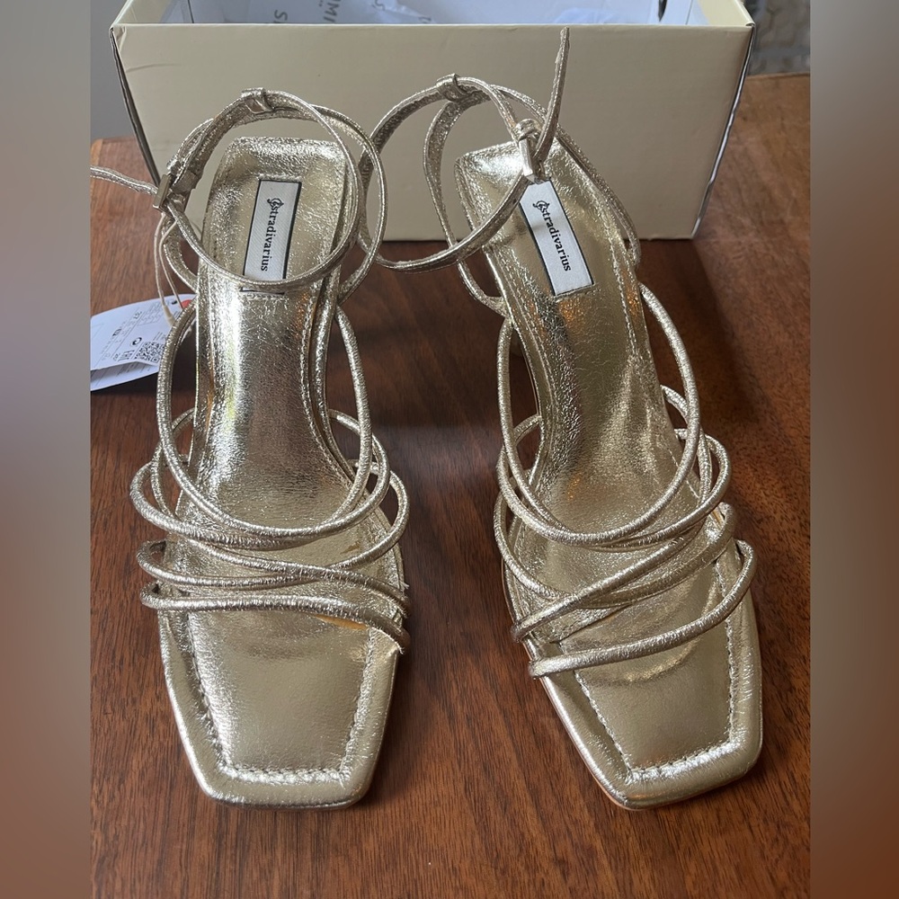 Golden sexy sandals with golden heels. 3.5 inches heels.